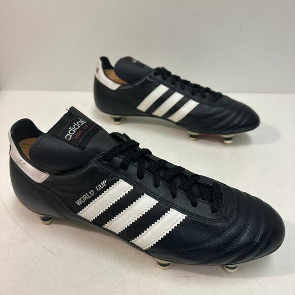 Athletic_Shoes